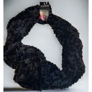 BLUE STAR Faux Fur Infinity Scarf Black NWT